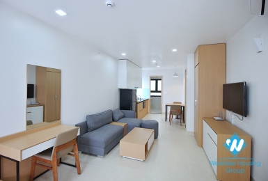 Bright and nice studio apartment for rent in Xuan Dieu st, Tay Ho District